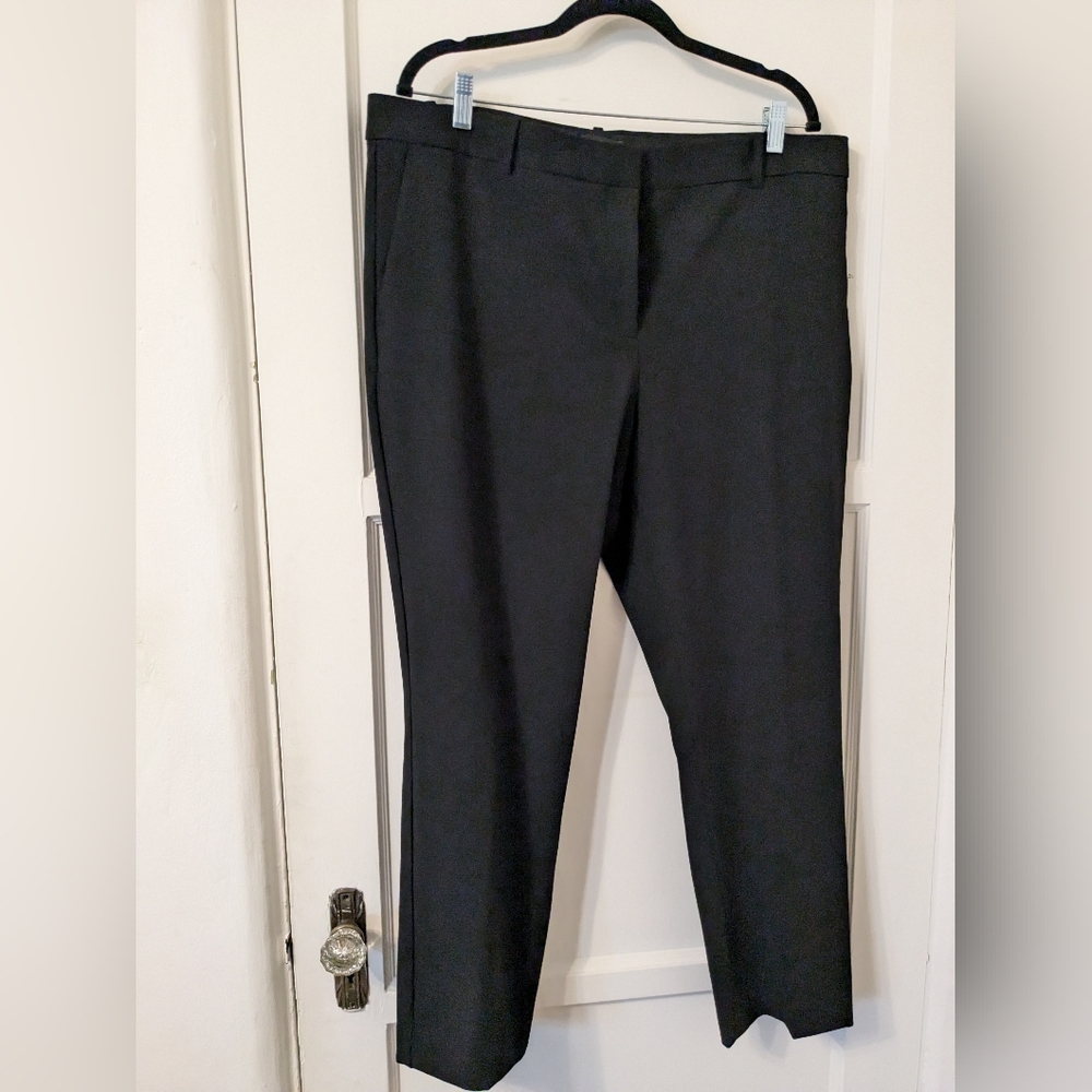 Ann Taylor EUC black seasonless stretch pants